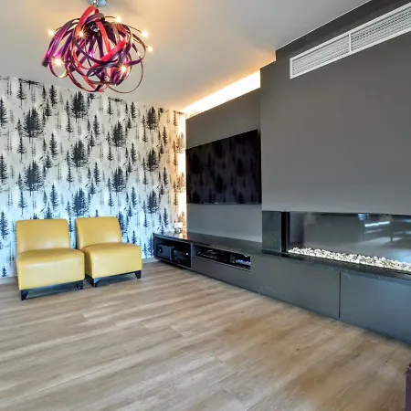 Luxurious With Sauna In B Tgenbach